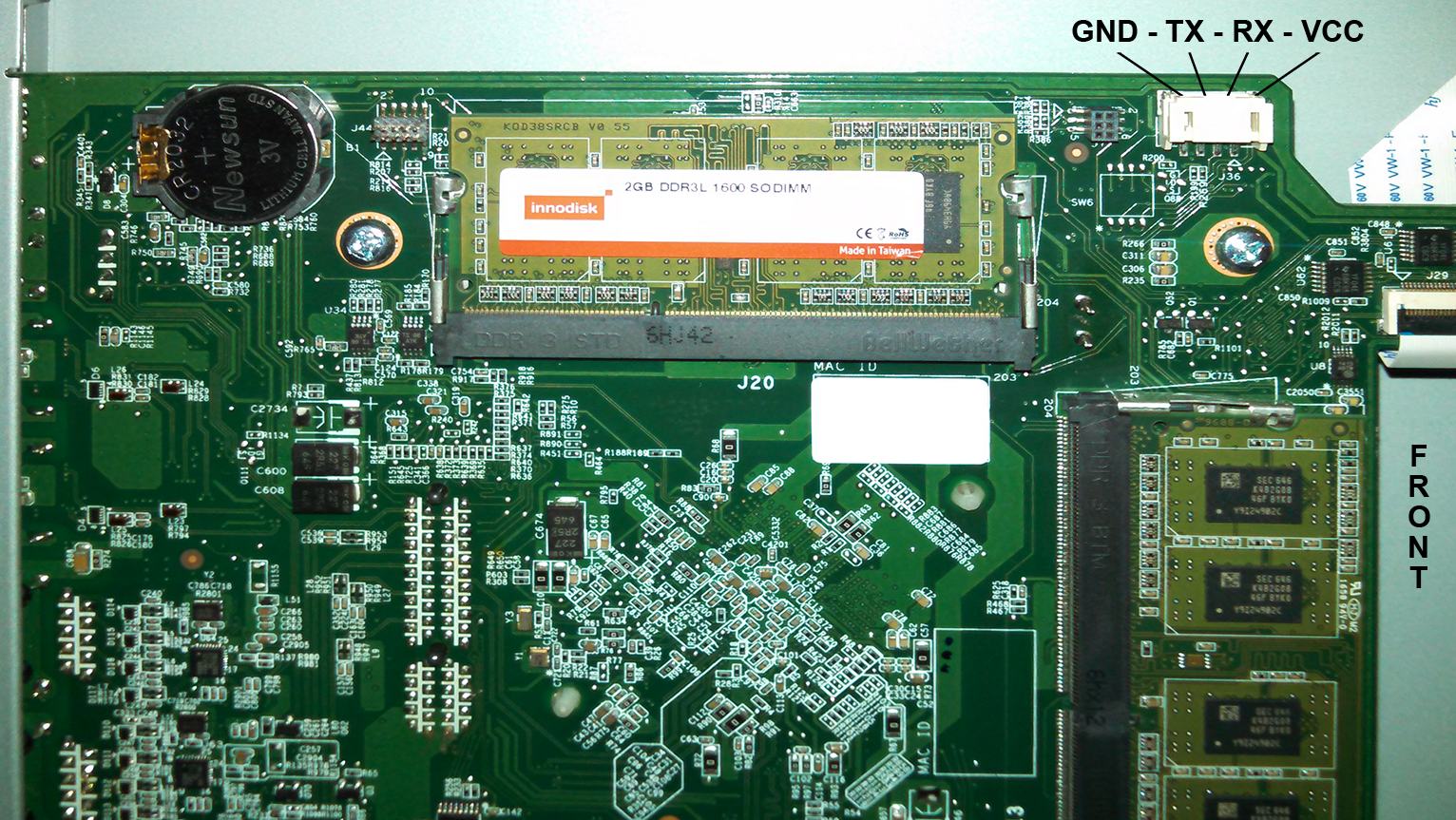 WD PR4100 マザーボード内部の UART コネクタ位置